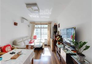 莲花北村，新上三房，南北通透，中间楼层，业主急售，价格可谈