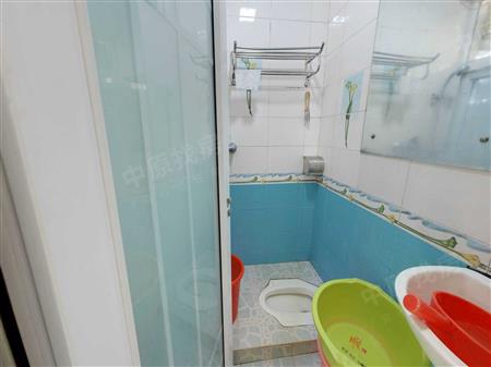 蓝田壹站-卫生间