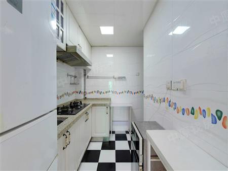 皇御苑B区-厨房