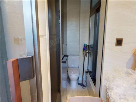 万科瑧山府-次卧