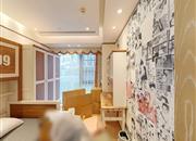 万科瑧山府-次卧