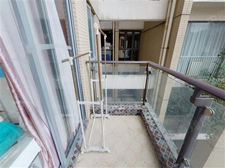 星河丹堤花园-阳台