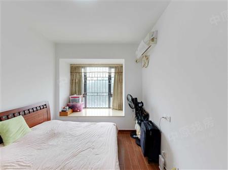 星河丹堤花园-次卧