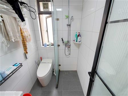 半山悦海-卫生间