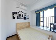 金地龙城中央·自在寓-次卧