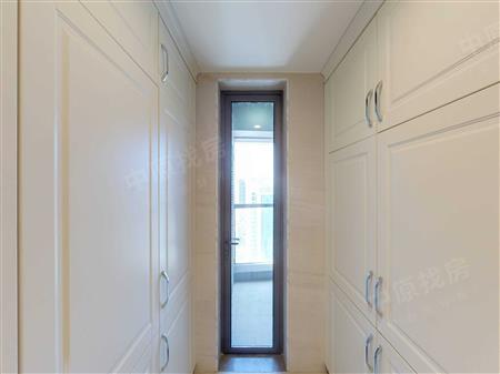 东海国际公寓-阳台