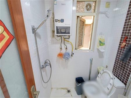 黄金大厦-卫生间