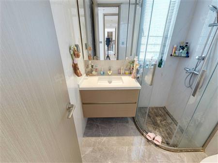 招商臻府-卫生间