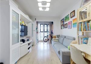 近地铁出行便捷满五年税费少上班族过渡配套成熟性价比高