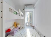 信义假日名城(博雅园)-次卧