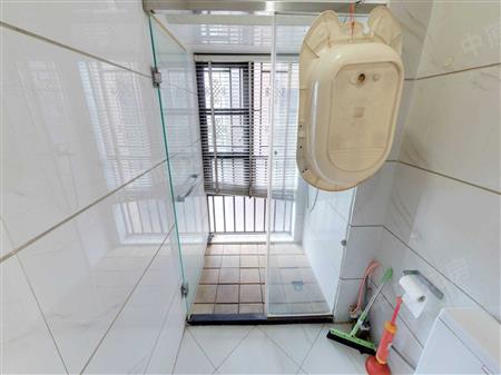 领航里程花园-卫生间