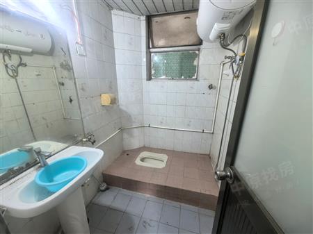 港莲二村-卫生间