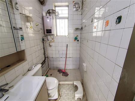 文华花园-卫生间