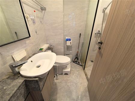 德弘天下华府-卫生间