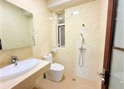 倚山花园（二期）-卫生间