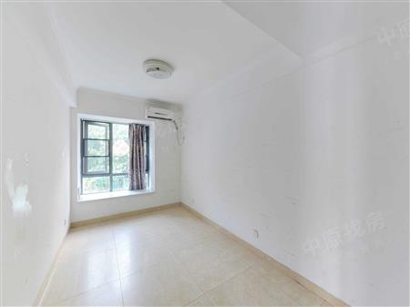 中粮澜山花园-次卧