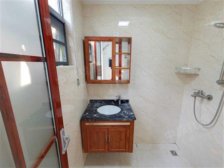 中粮澜山花园-卫生间