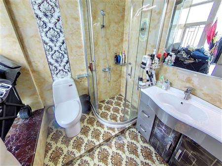 群星广场-卫生间