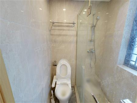 领誉华府-卫生间