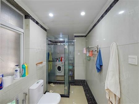 黄埔雅苑（一期翠悠园）-卫生间