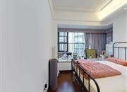 颐安都会中央花园（五期）-主卧