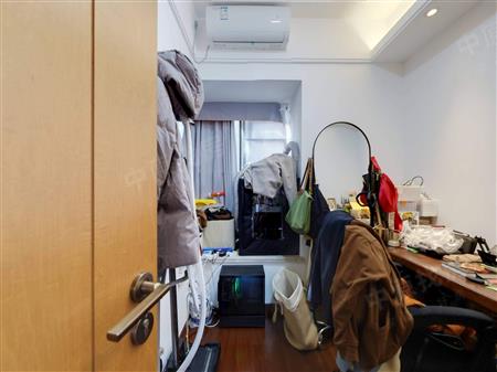 颐安都会中央花园（五期）-次卧