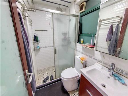 翠拥华庭-卫生间