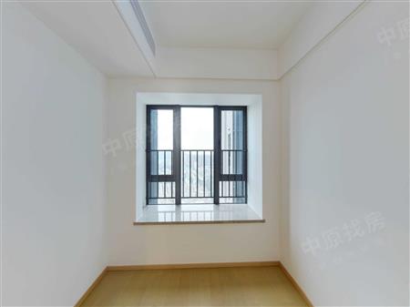 里城玺樾山（三期）-次卧