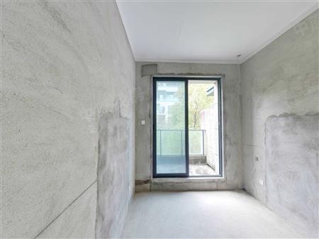 金众云山栖-次卧