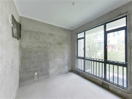 金众云山栖-次卧