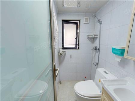 龙光玖云著大楼-卫生间