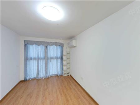 龙光玖云著大楼-主卧