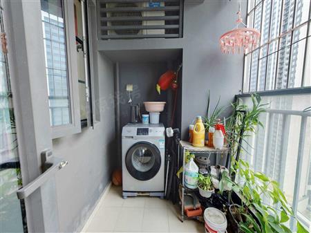 万科红（三期万科红立方大厦）-阳台