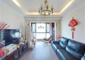 南向豪装四房，送入户客厅宽敞大气，近年新装保养好拎包入