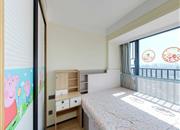 勤诚达前海世界-主卧