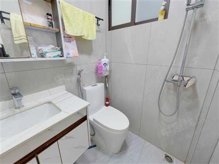 东方盛世花园(二期)-卫生间