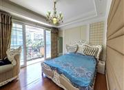 新港鸿花园-主卧