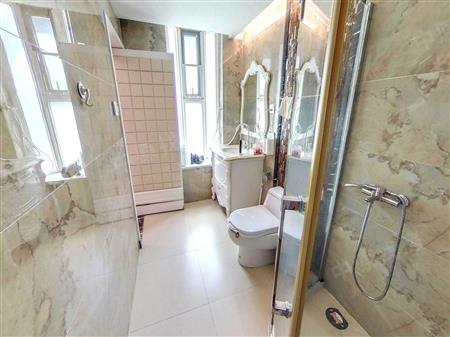 新港鸿花园-卫生间