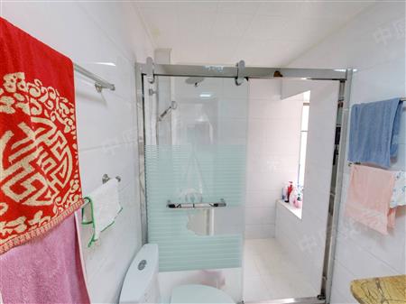 领航里程花园-卫生间