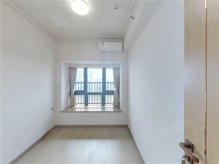 华盛珑悦花园-次卧