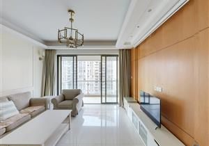 雅颂居高层139平南北通大三房，业主诚心出售，价格好谈