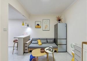 凯悦华庭一房一厅豪华新装修业主自己住诚心放卖看房方便