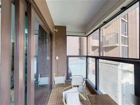 尖岗山壹号花园-阳台