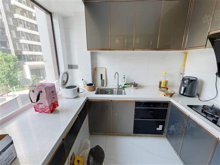 尖岗山壹号花园-厨房