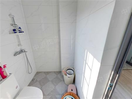 尖岗山壹号花园-卫生间