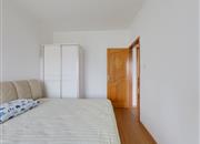 布吉中心花园-主卧