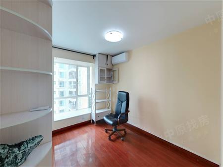 蔚蓝海岸社区二期-次卧