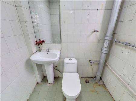 松泉公寓-卫生间
