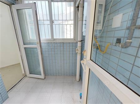 鹏兴花园（六期）-阳台