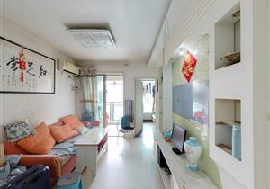 出售，香缤广场，62平方2房2厅，刚需户型，电梯房，海雅商圈